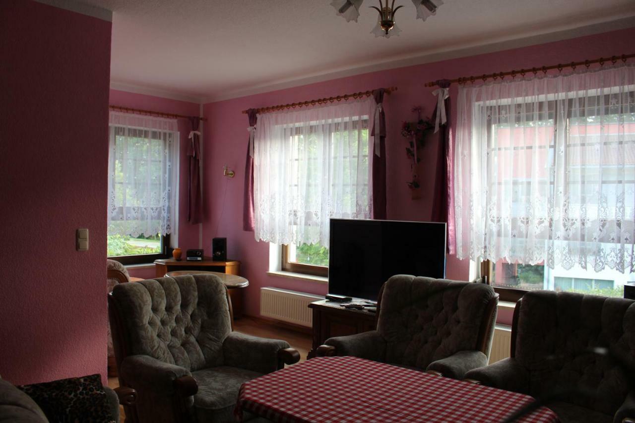 Ferienwohnung "An Der St. Ludmila" Crostwitz Экстерьер фото