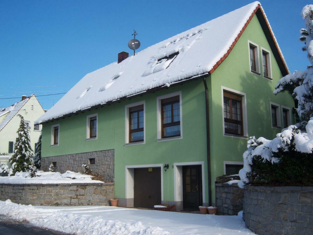Ferienwohnung "An Der St. Ludmila" Crostwitz Экстерьер фото